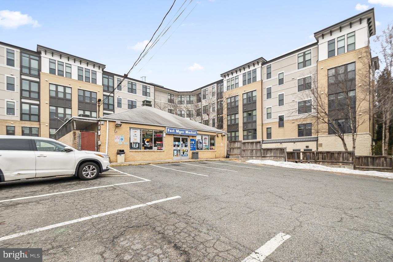 1307 N ODE ST #424, ARLINGTON, Virginia 22209, 1 Bedroom Bedrooms, ,1 BathroomBathrooms,Residential,For sale,1307 N ODE ST #424,VAAR2069210 MLS # VAAR2069210
