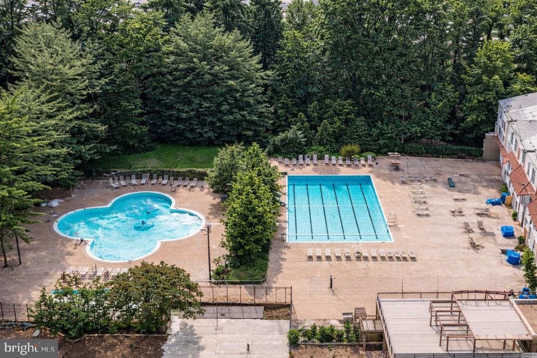 1800 OLD MEADOW RD #1409, MCLEAN, Virginia 22102, 1 Bedroom Bedrooms, ,1 BathroomBathrooms,Residential,For sale,1800 OLD MEADOW RD #1409,VAFX2292502 MLS # VAFX2292502