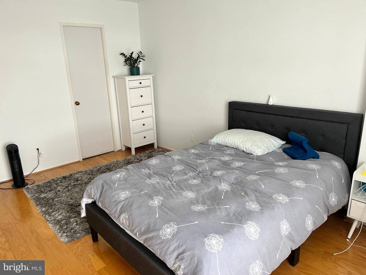 1800 OLD MEADOW RD #1409, MCLEAN, Virginia 22102, 1 Bedroom Bedrooms, ,1 BathroomBathrooms,Residential,For sale,1800 OLD MEADOW RD #1409,VAFX2292502 MLS # VAFX2292502