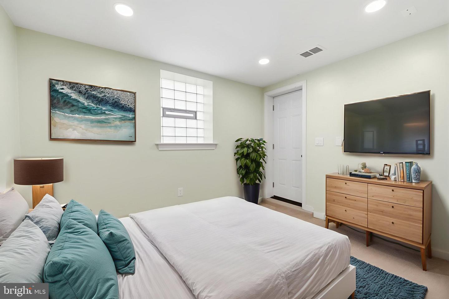 3225 CHESTNUT ST NE, WASHINGTON, District Of Columbia 20018, 5 Bedrooms Bedrooms, ,3 BathroomsBathrooms,Residential,For sale,3225 CHESTNUT ST NE,DCDC2247544 MLS # DCDC2247544 3225 CHESTNUT ST NE, WASHINGTON, District Of Columbia 20018, 5 Bedrooms Bedrooms, ,3 BathroomsBathrooms,Residential,For sale,3225 CHESTNUT ST NE,DCDC2247544 MLS # DCDC2247544