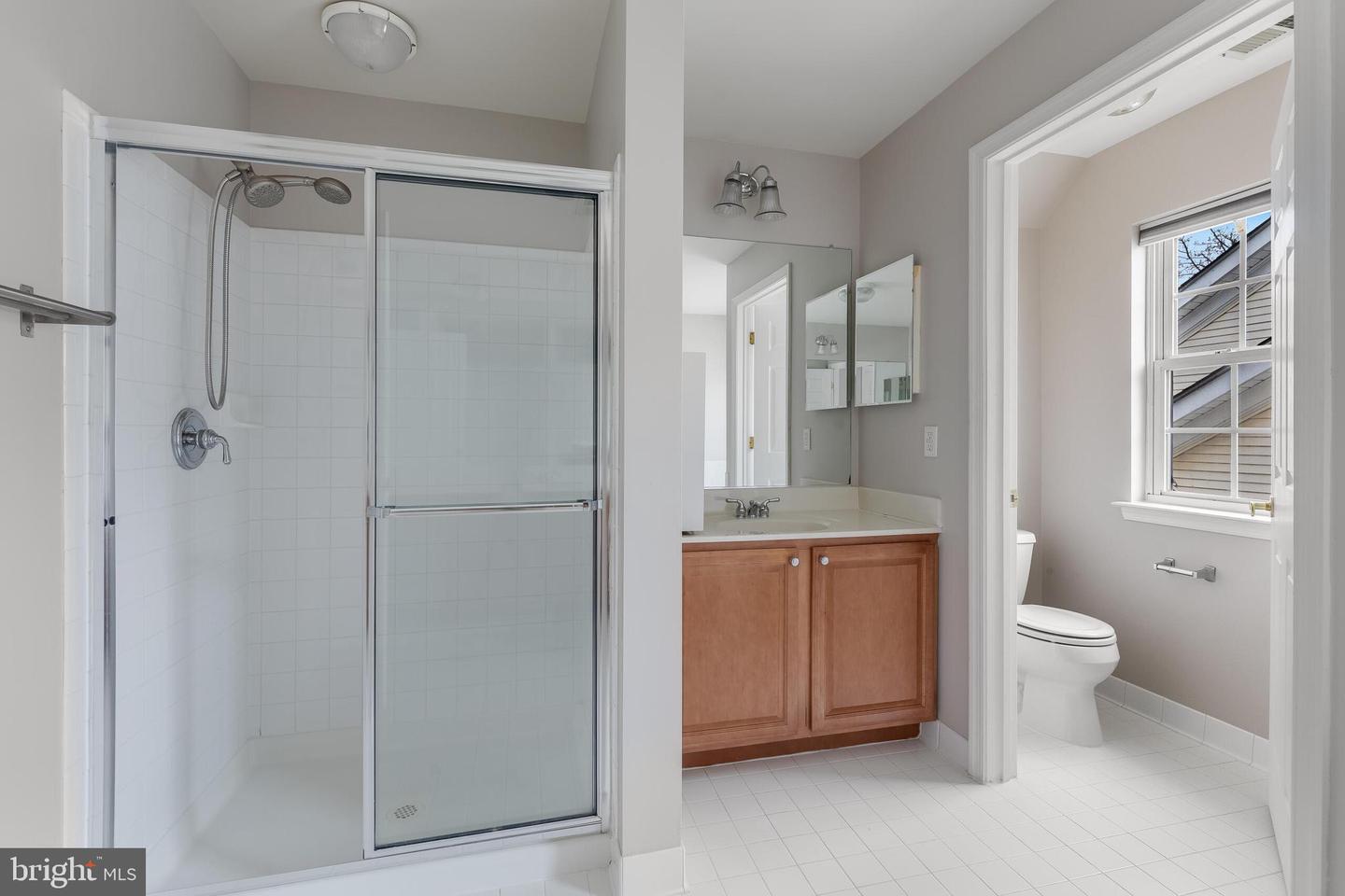 7752 MILFORD HAVEN DR #52B, LORTON, Virginia 22079, 3 Bedrooms Bedrooms, ,2 BathroomsBathrooms,Residential,For sale,7752 MILFORD HAVEN DR #52B,VAFX2292580 MLS # VAFX2292580 7752 MILFORD HAVEN DR #52B, LORTON, Virginia 22079, 3 Bedrooms Bedrooms, ,2 BathroomsBathrooms,Residential,For sale,7752 MILFORD HAVEN DR #52B,VAFX2292580 MLS # VAFX2292580