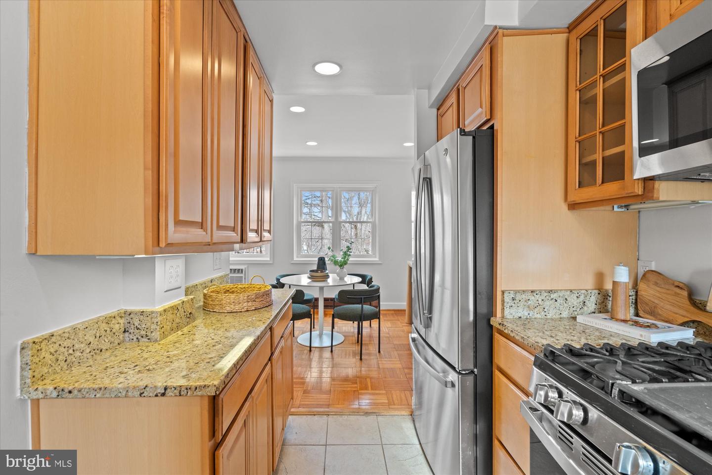 3206 GUNSTON RD, ALEXANDRIA, Virginia 22302, 2 Bedrooms Bedrooms, ,1 BathroomBathrooms,Residential,For sale,3206 GUNSTON RD,VAAX2054462 MLS # VAAX2054462