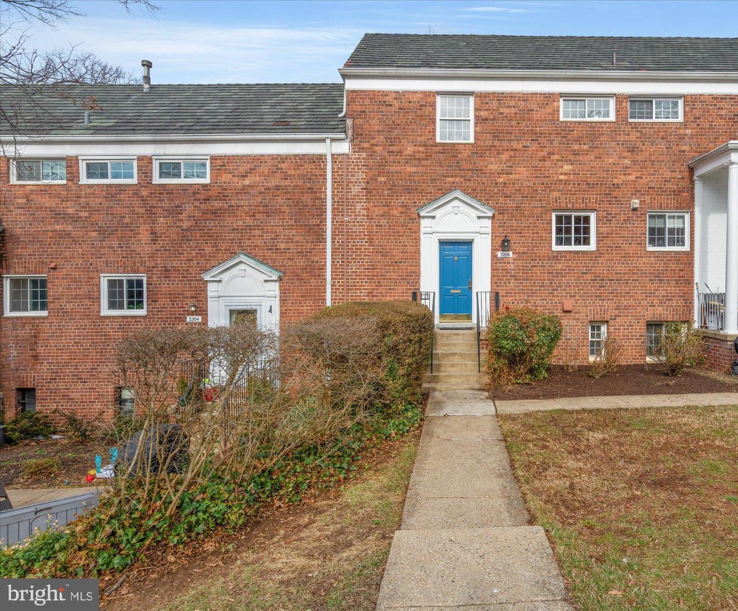 3206 GUNSTON RD, ALEXANDRIA, Virginia 22302, 2 Bedrooms Bedrooms, ,1 BathroomBathrooms,Residential,For sale,3206 GUNSTON RD,VAAX2054462 MLS # VAAX2054462