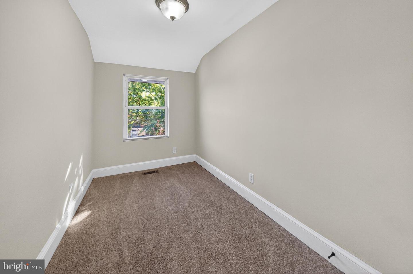 4642 HAYES ST NE, WASHINGTON, District Of Columbia 20019, 3 Bedrooms Bedrooms, ,1 BathroomBathrooms,Residential,For sale,4642 HAYES ST NE,DCDC2247612 MLS # DCDC2247612