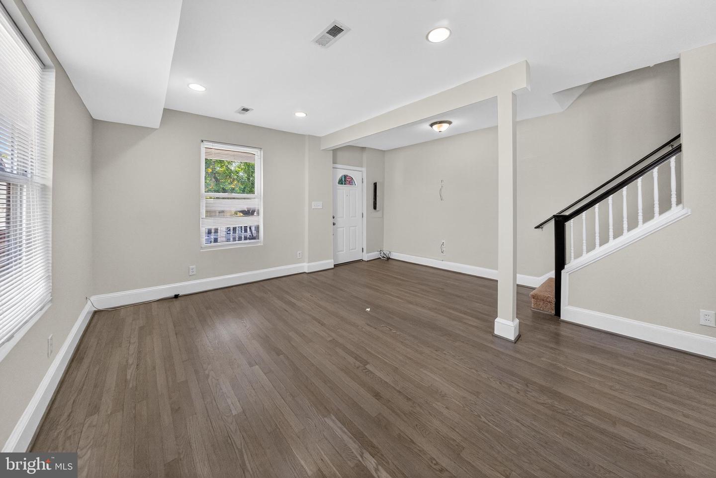 4642 HAYES ST NE, WASHINGTON, District Of Columbia 20019, 3 Bedrooms Bedrooms, ,1 BathroomBathrooms,Residential,For sale,4642 HAYES ST NE,DCDC2247612 MLS # DCDC2247612