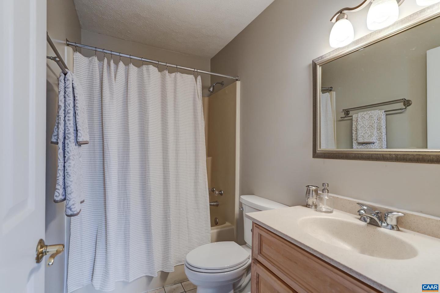 439 WYNRIDGE DR, CHARLOTTESVILLE, Virginia 22901, 3 Bedrooms Bedrooms, ,2 BathroomsBathrooms,Residential,For sale,439 WYNRIDGE DR,673627 MLS # 673627