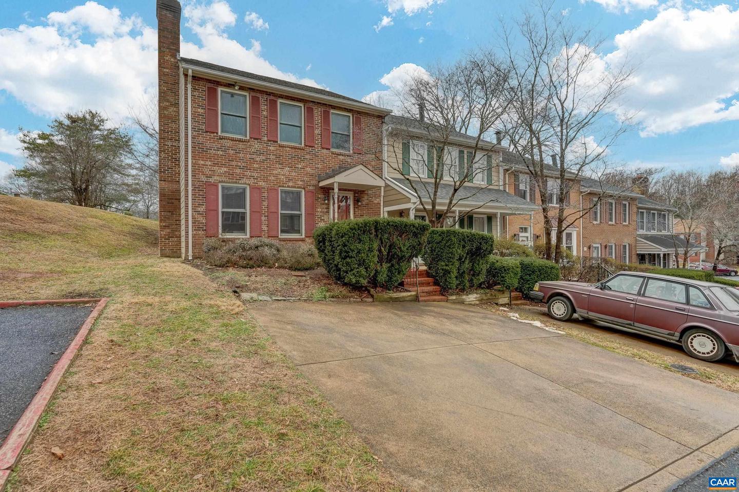 439 WYNRIDGE DR, CHARLOTTESVILLE, Virginia 22901, 3 Bedrooms Bedrooms, ,2 BathroomsBathrooms,Residential,For sale,439 WYNRIDGE DR,673627 MLS # 673627