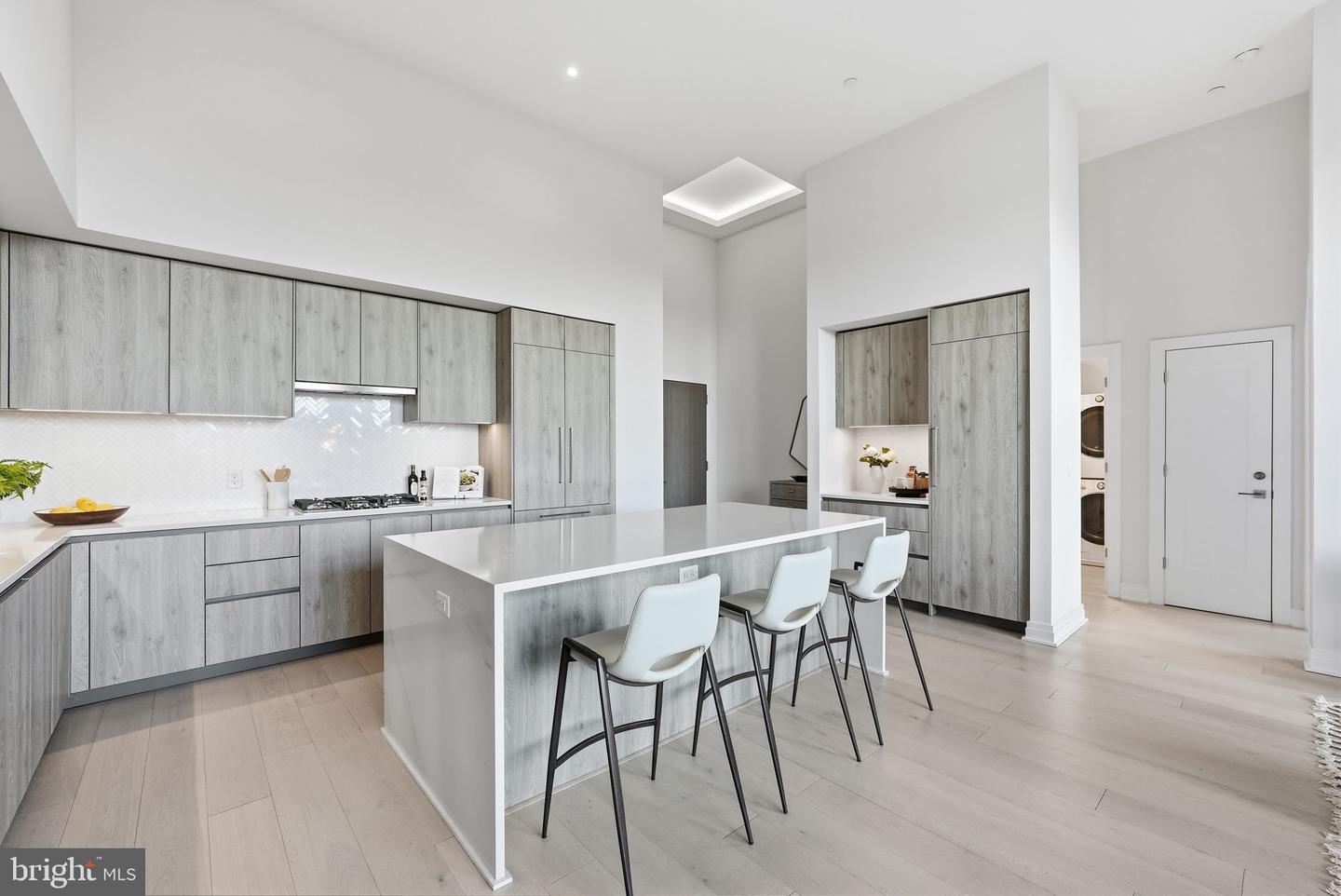 1201 N ROYAL ST #105, ALEXANDRIA, Virginia 22314, 2 Bedrooms Bedrooms, ,2 BathroomsBathrooms,Residential,For sale,1201 N ROYAL ST #105,VAAX2054470 MLS # VAAX2054470