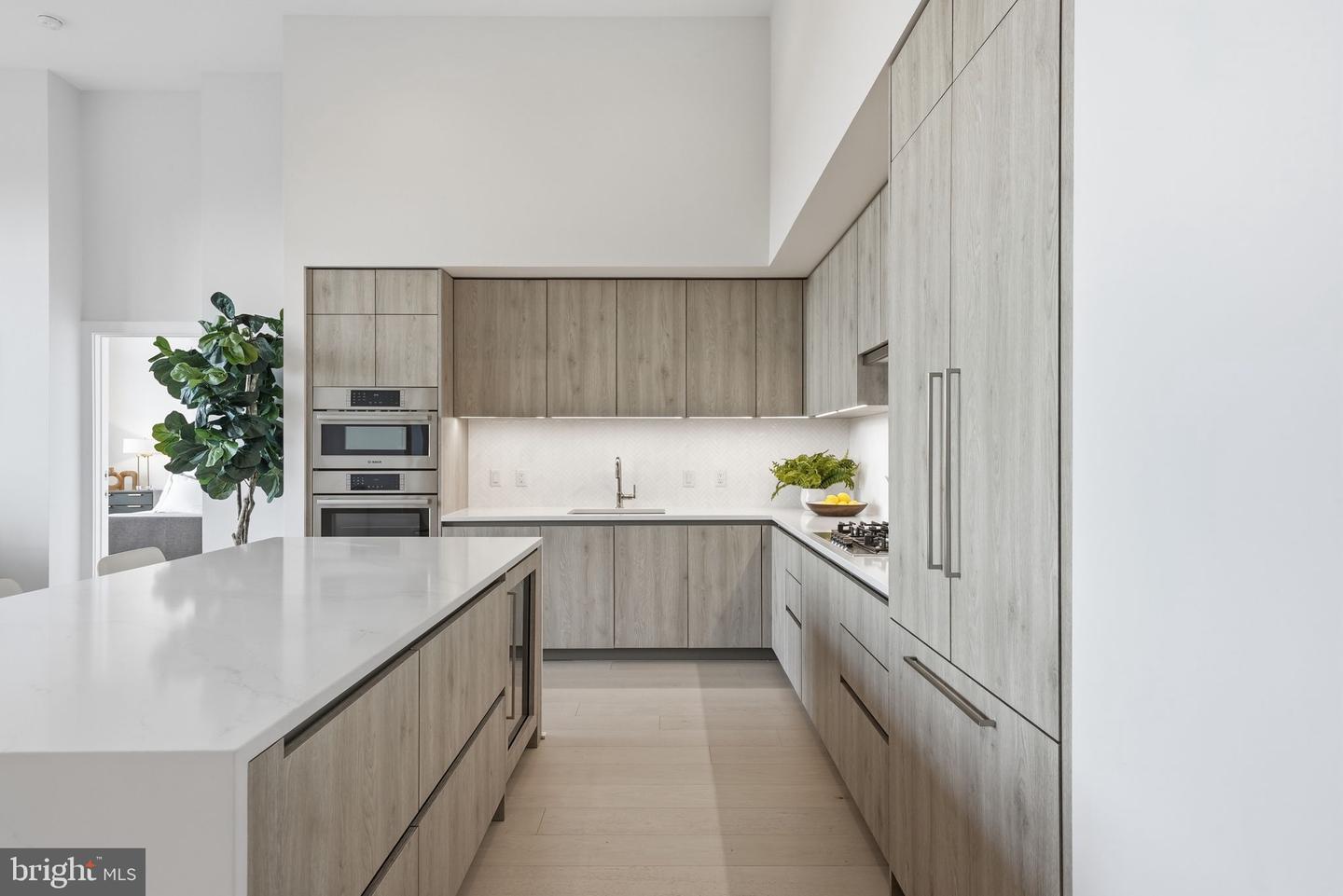 1201 N ROYAL ST #105, ALEXANDRIA, Virginia 22314, 2 Bedrooms Bedrooms, ,2 BathroomsBathrooms,Residential,For sale,1201 N ROYAL ST #105,VAAX2054470 MLS # VAAX2054470