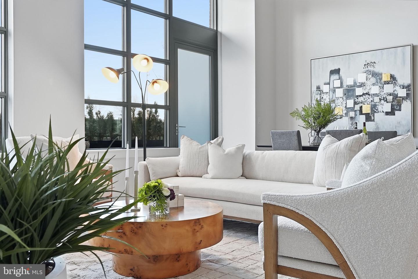 1201 N ROYAL ST #105, ALEXANDRIA, Virginia 22314, 2 Bedrooms Bedrooms, ,2 BathroomsBathrooms,Residential,For sale,1201 N ROYAL ST #105,VAAX2054470 MLS # VAAX2054470