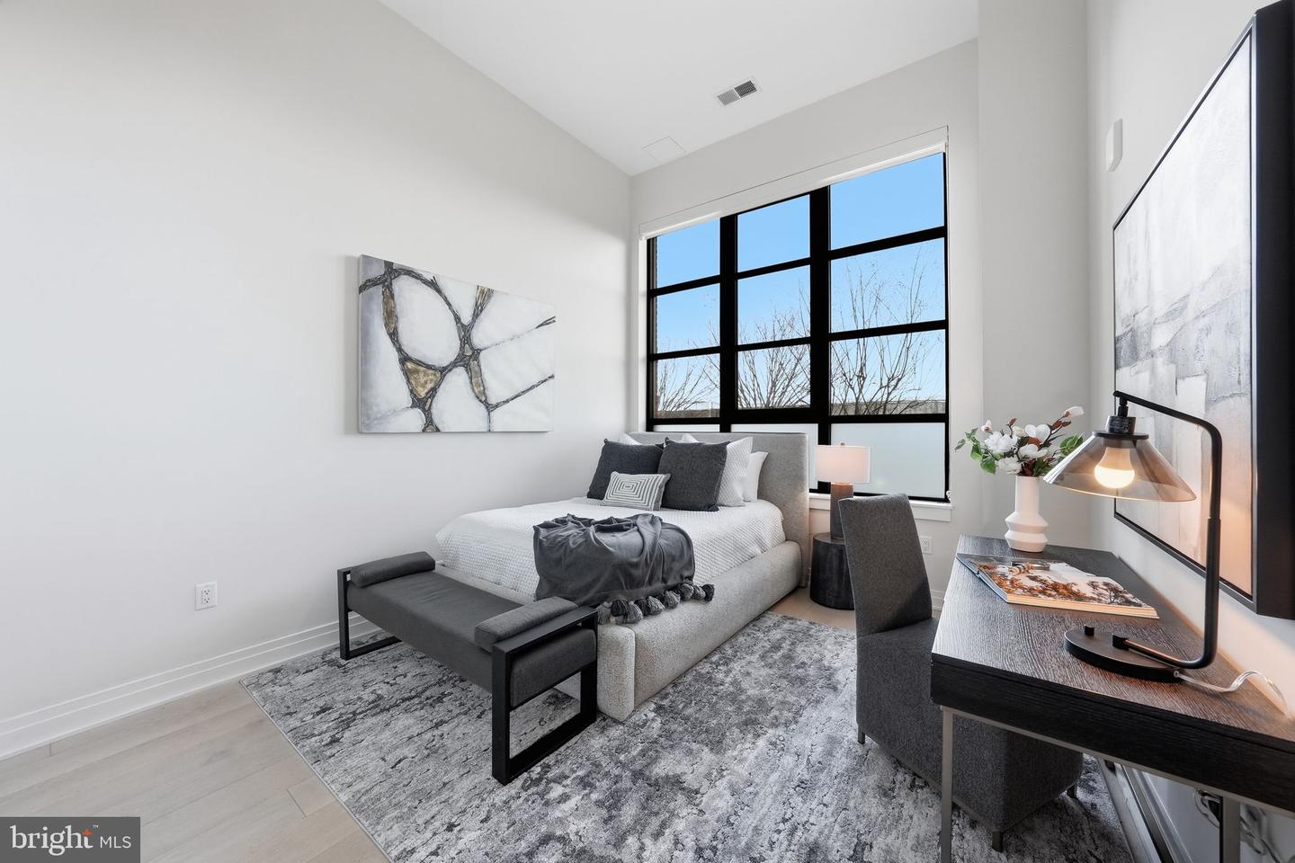 1201 N ROYAL ST #105, ALEXANDRIA, Virginia 22314, 2 Bedrooms Bedrooms, ,2 BathroomsBathrooms,Residential,For sale,1201 N ROYAL ST #105,VAAX2054470 MLS # VAAX2054470