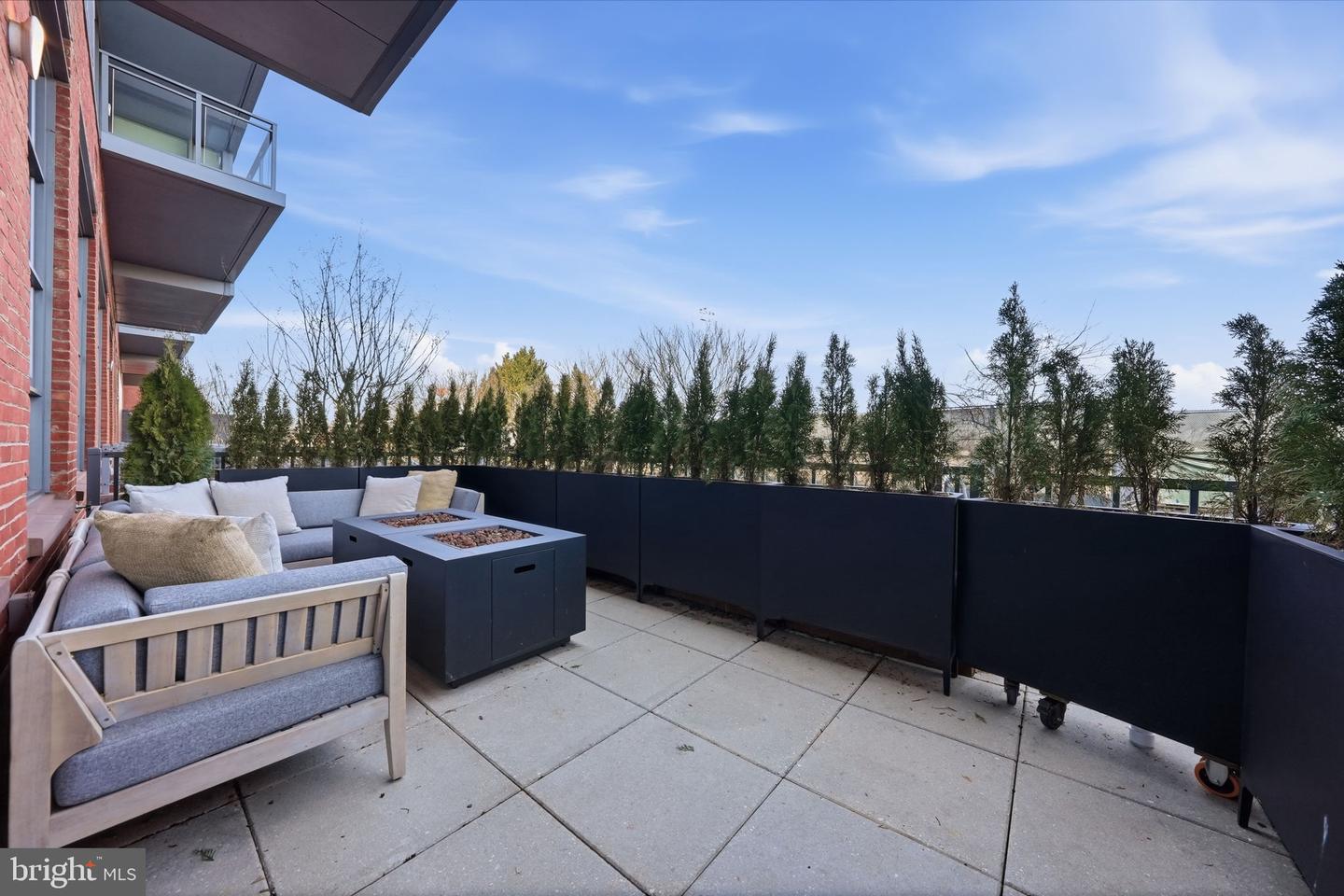 1201 N ROYAL ST #105, ALEXANDRIA, Virginia 22314, 2 Bedrooms Bedrooms, ,2 BathroomsBathrooms,Residential,For sale,1201 N ROYAL ST #105,VAAX2054470 MLS # VAAX2054470