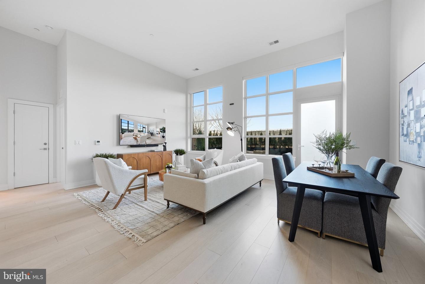 1201 N ROYAL ST #105, ALEXANDRIA, Virginia 22314, 2 Bedrooms Bedrooms, ,2 BathroomsBathrooms,Residential,For sale,1201 N ROYAL ST #105,VAAX2054470 MLS # VAAX2054470