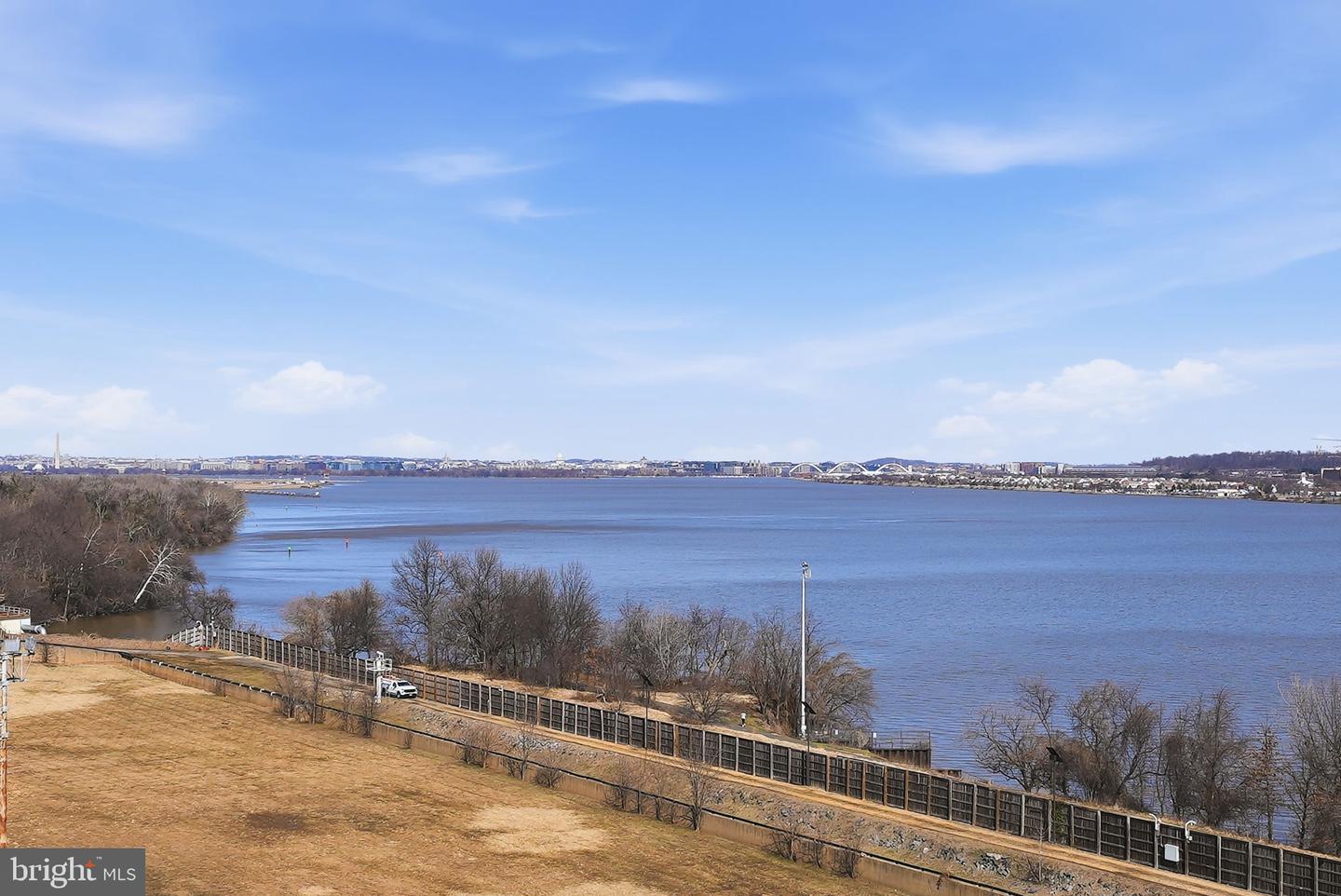 1201 N ROYAL ST #105, ALEXANDRIA, Virginia 22314, 2 Bedrooms Bedrooms, ,2 BathroomsBathrooms,Residential,For sale,1201 N ROYAL ST #105,VAAX2054470 MLS # VAAX2054470