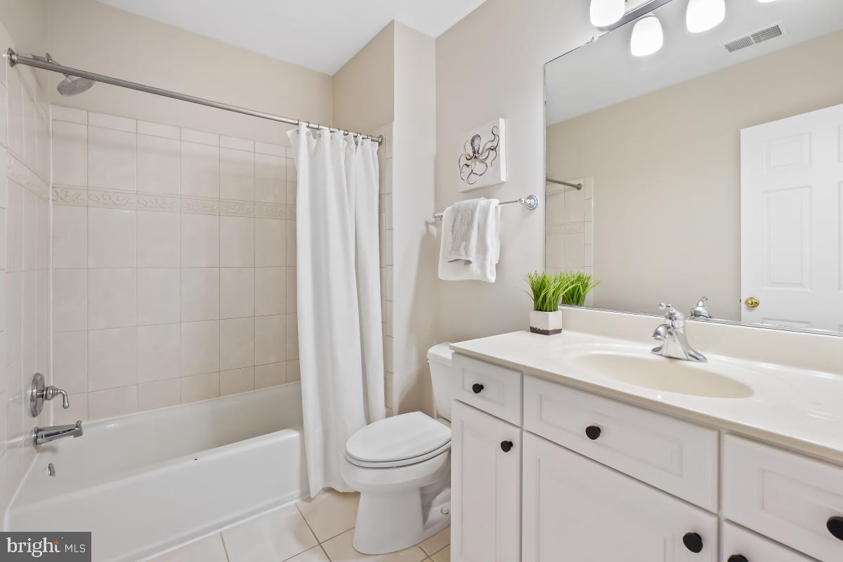 4515 FOREST HILL DR, FAIRFAX, Virginia 22030, 5 Bedrooms Bedrooms, 18 Rooms Rooms,5 BathroomsBathrooms,Residential,For sale,4515 FOREST HILL DR,VAFX2292616 MLS # VAFX2292616