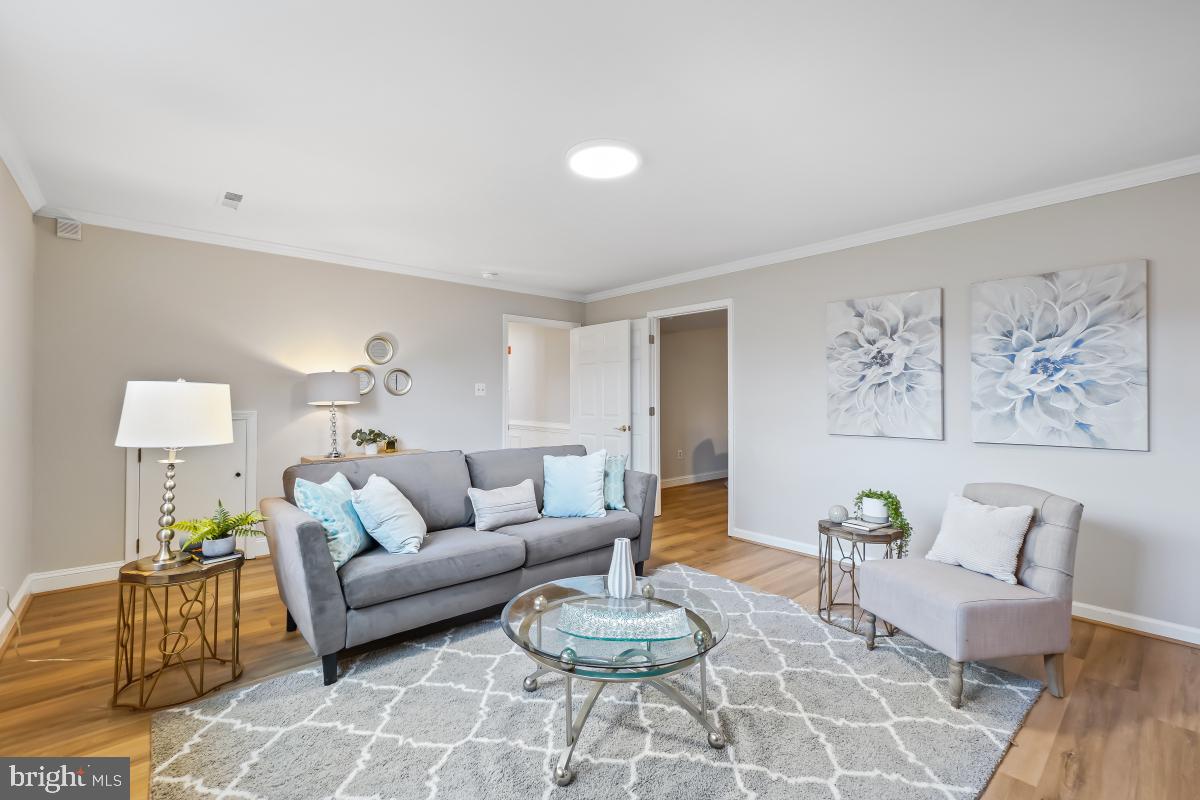 4515 FOREST HILL DR, FAIRFAX, Virginia 22030, 5 Bedrooms Bedrooms, 18 Rooms Rooms,5 BathroomsBathrooms,Residential,For sale,4515 FOREST HILL DR,VAFX2292616 MLS # VAFX2292616