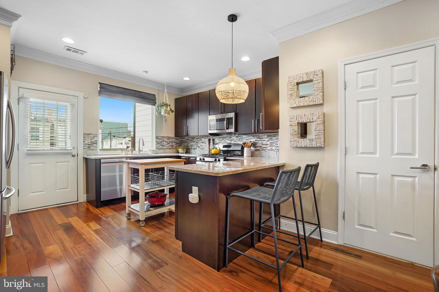 1917 H ST NE, WASHINGTON, District Of Columbia 20002, 4 Bedrooms Bedrooms, ,3 BathroomsBathrooms,Residential,For sale,1917 H ST NE,DCDC2247646 MLS # DCDC2247646