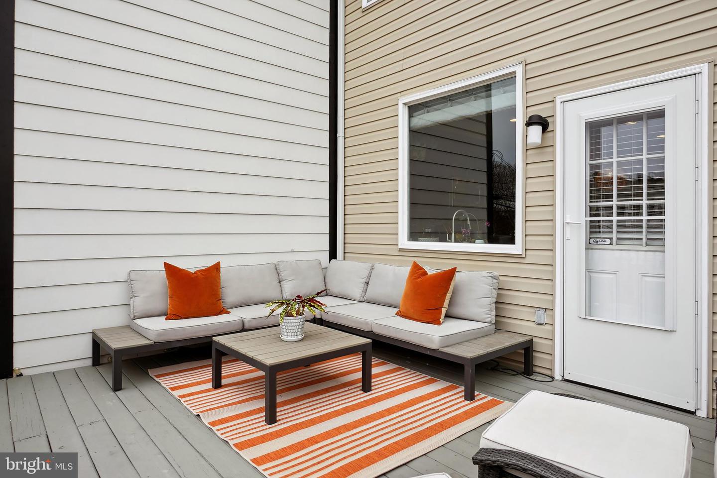 1917 H ST NE, WASHINGTON, District Of Columbia 20002, 4 Bedrooms Bedrooms, ,3 BathroomsBathrooms,Residential,For sale,1917 H ST NE,DCDC2247646 MLS # DCDC2247646