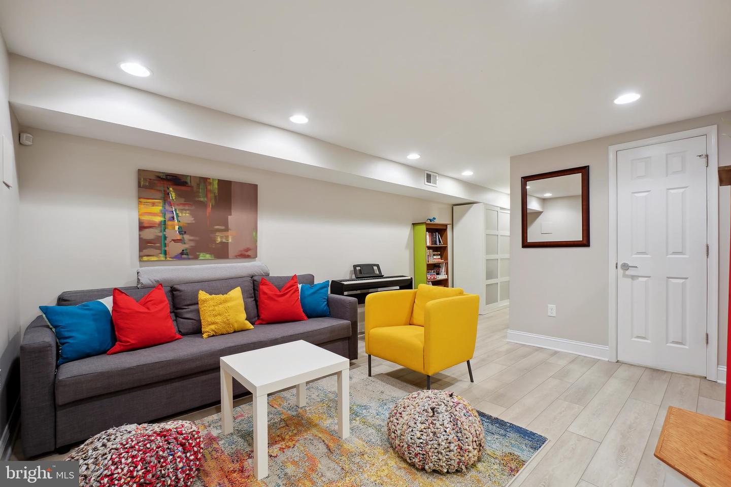 1917 H ST NE, WASHINGTON, District Of Columbia 20002, 4 Bedrooms Bedrooms, ,3 BathroomsBathrooms,Residential,For sale,1917 H ST NE,DCDC2247646 MLS # DCDC2247646