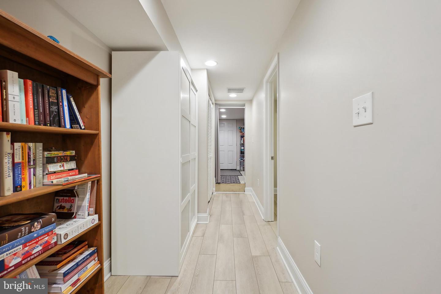 1917 H ST NE, WASHINGTON, District Of Columbia 20002, 4 Bedrooms Bedrooms, ,3 BathroomsBathrooms,Residential,For sale,1917 H ST NE,DCDC2247646 MLS # DCDC2247646