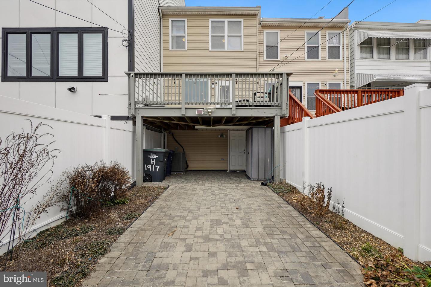 1917 H ST NE, WASHINGTON, District Of Columbia 20002, 4 Bedrooms Bedrooms, ,3 BathroomsBathrooms,Residential,For sale,1917 H ST NE,DCDC2247646 MLS # DCDC2247646