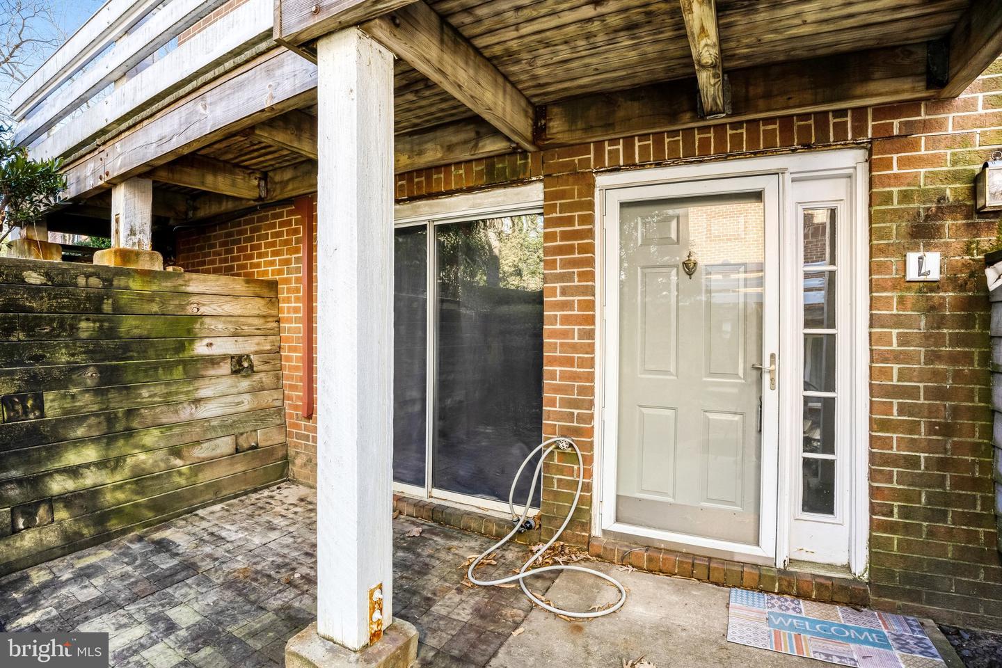 7598-L LAKESIDE VILLAGE DR #L, FALLS CHURCH, Virginia 22042, 1 Bedroom Bedrooms, 5 Rooms Rooms,1 BathroomBathrooms,Residential,For sale,7598-L LAKESIDE VILLAGE DR #L,VAFX2292652 MLS # VAFX2292652