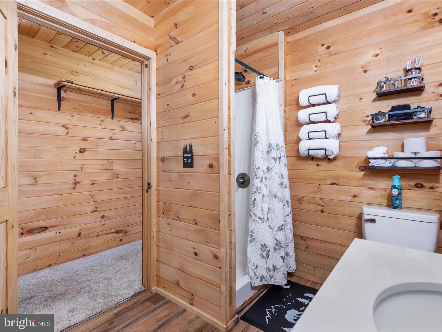 193 ASH LN, MOUNT JACKSON, Virginia 22842, 5 Bedrooms Bedrooms, ,3 BathroomsBathrooms,Residential,For sale,193 ASH LN,VASH2013662 MLS # VASH2013662 193 ASH LN, MOUNT JACKSON, Virginia 22842, 5 Bedrooms Bedrooms, ,3 BathroomsBathrooms,Residential,For sale,193 ASH LN,VASH2013662 MLS # VASH2013662