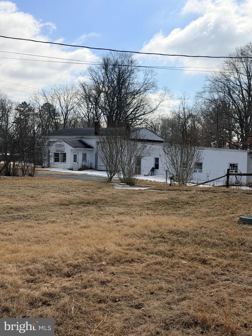 24 VIRGINIA AVE, FREDERICKSBURG, Virginia 22405, 3 Bedrooms Bedrooms, ,2 BathroomsBathrooms,Residential,For sale,24 VIRGINIA AVE,VAST2046440 MLS # VAST2046440