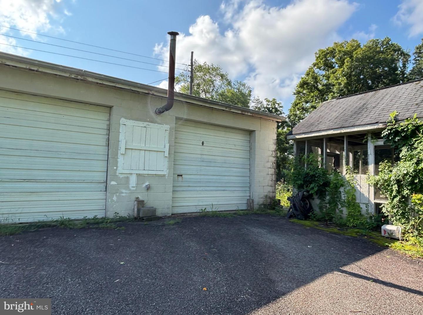 24 VIRGINIA AVE, FREDERICKSBURG, Virginia 22405, 3 Bedrooms Bedrooms, ,2 BathroomsBathrooms,Residential,For sale,24 VIRGINIA AVE,VAST2046440 MLS # VAST2046440