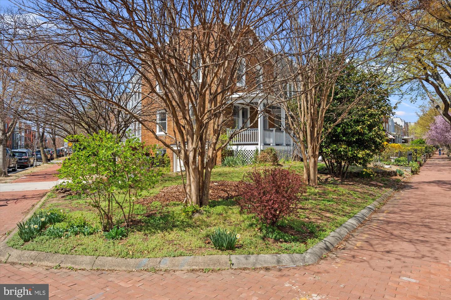 349 KENTUCKY AVE SE, WASHINGTON, District Of Columbia 20003, 3 Bedrooms Bedrooms, ,2 BathroomsBathrooms,Residential,For sale,349 KENTUCKY AVE SE,DCDC2247670 MLS # DCDC2247670