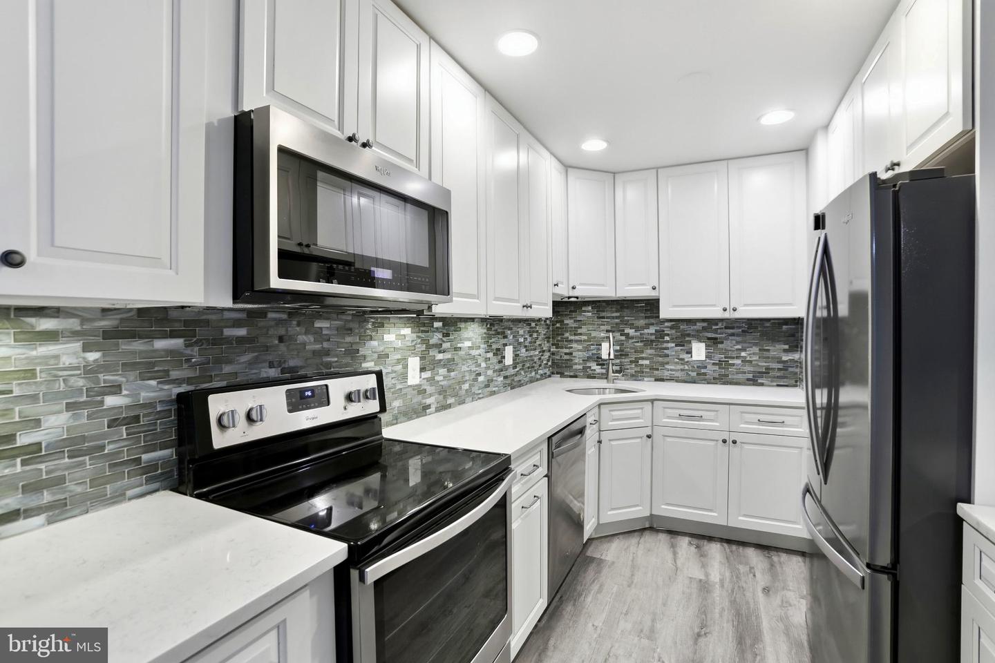 141 N FILLMORE AVE N #10, STERLING, Virginia 20164, 2 Bedrooms Bedrooms, 6 Rooms Rooms,1 BathroomBathrooms,Residential,For sale,141 N FILLMORE AVE N #10,VALO2116678 MLS # VALO2116678