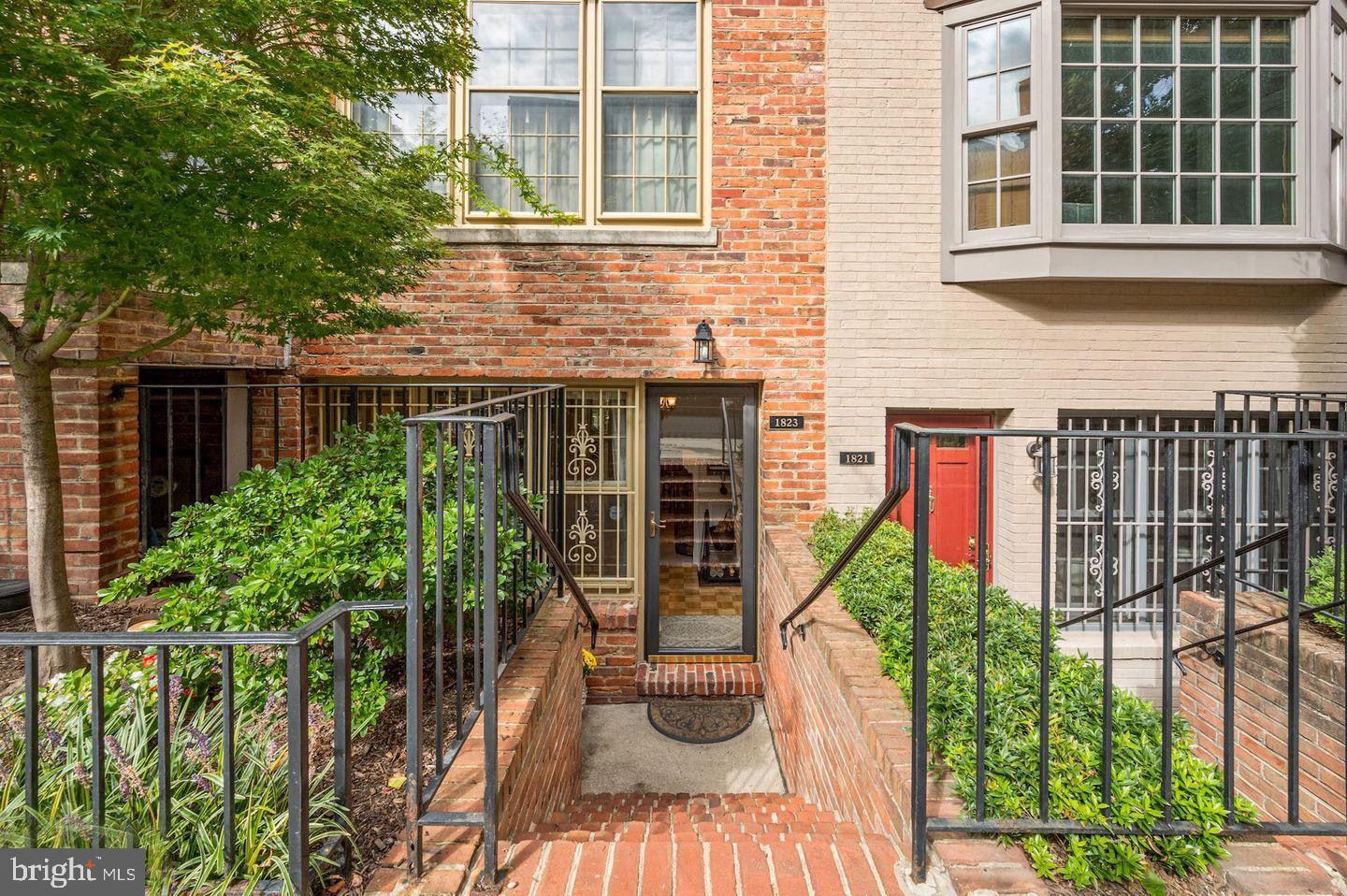 1823 CORCORAN ST NW #9, WASHINGTON, District Of Columbia 20009, 1 Bedroom Bedrooms, ,1 BathroomBathrooms,Residential,For sale,1823 CORCORAN ST NW #9,DCDC2247680 MLS # DCDC2247680 1823 CORCORAN ST NW #9, WASHINGTON, District Of Columbia 20009, 1 Bedroom Bedrooms, ,1 BathroomBathrooms,Residential,For sale,1823 CORCORAN ST NW #9,DCDC2247680 MLS # DCDC2247680