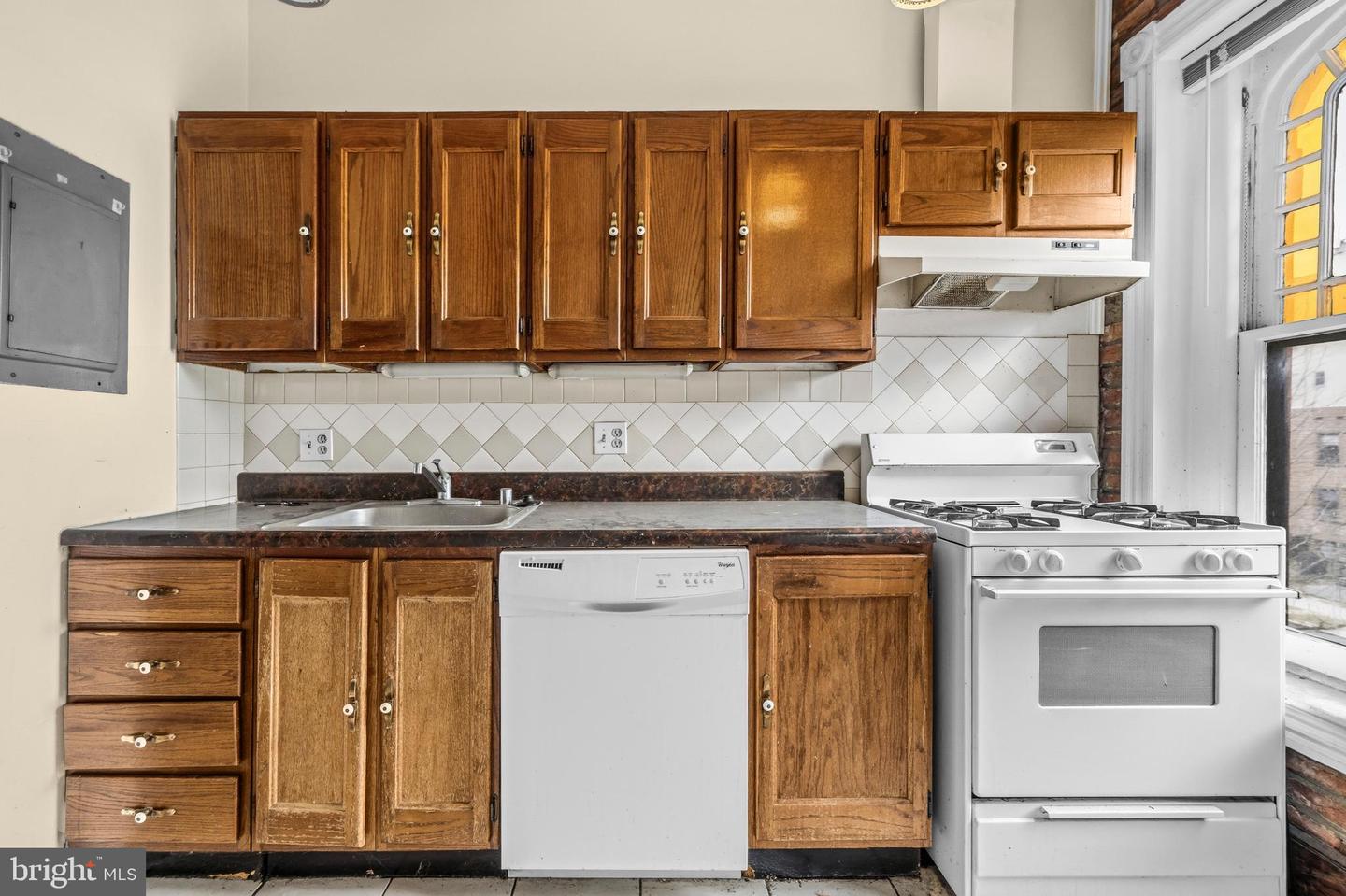 1920 11TH ST NW, WASHINGTON, District Of Columbia 20001, 5 Bedrooms Bedrooms, ,4 BathroomsBathrooms,Residential,For sale,1920 11TH ST NW,DCDC2247684 MLS # DCDC2247684