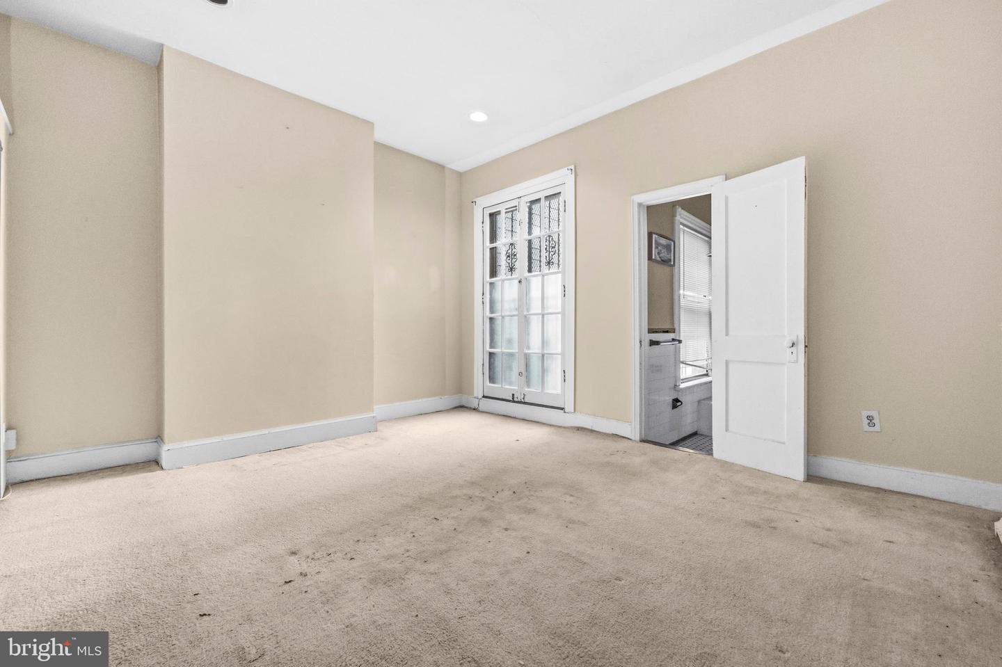 1920 11TH ST NW, WASHINGTON, District Of Columbia 20001, 5 Bedrooms Bedrooms, ,4 BathroomsBathrooms,Residential,For sale,1920 11TH ST NW,DCDC2247684 MLS # DCDC2247684