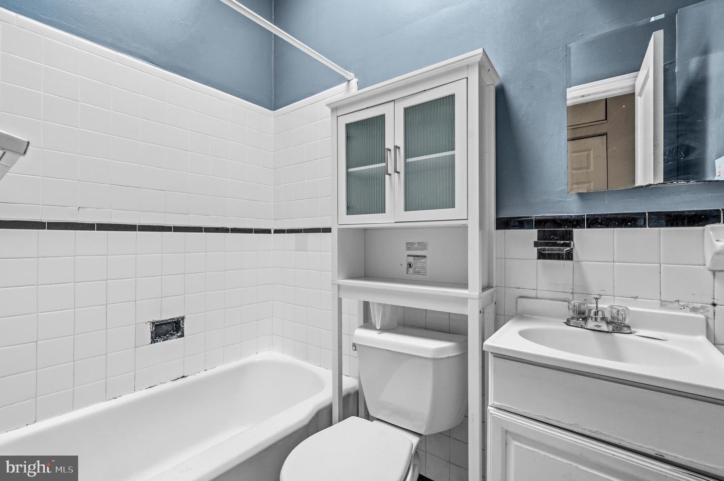 1920 11TH ST NW, WASHINGTON, District Of Columbia 20001, 5 Bedrooms Bedrooms, ,4 BathroomsBathrooms,Residential,For sale,1920 11TH ST NW,DCDC2247684 MLS # DCDC2247684