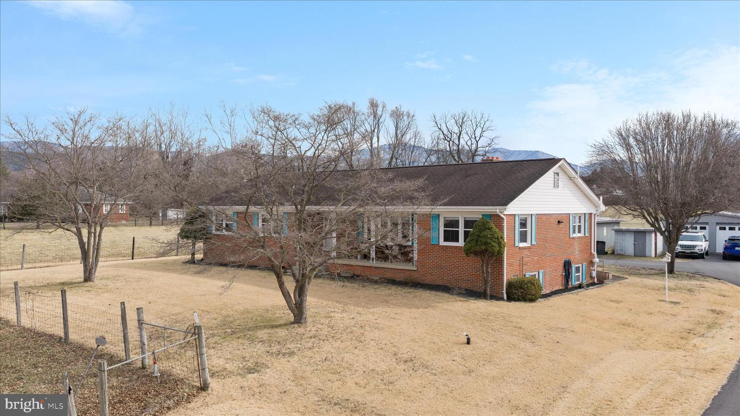 1596 US HIGHWAY 211 E BSN, LURAY, Virginia 22835, 3 Bedrooms Bedrooms, 8 Rooms Rooms,2 BathroomsBathrooms,Residential,For sale,1596 US HIGHWAY 211 E BSN,VAPA2006080 MLS # VAPA2006080