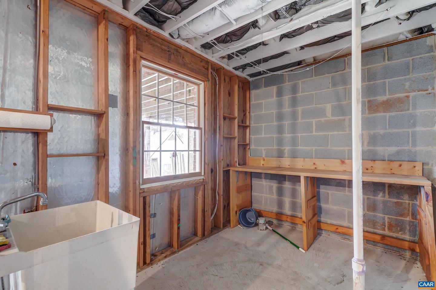 1480 STABLE LN, CHARLOTTESVILLE, Virginia 22903, 4 Bedrooms Bedrooms, ,3 BathroomsBathrooms,Residential,For sale,1480 STABLE LN,673641 MLS # 673641