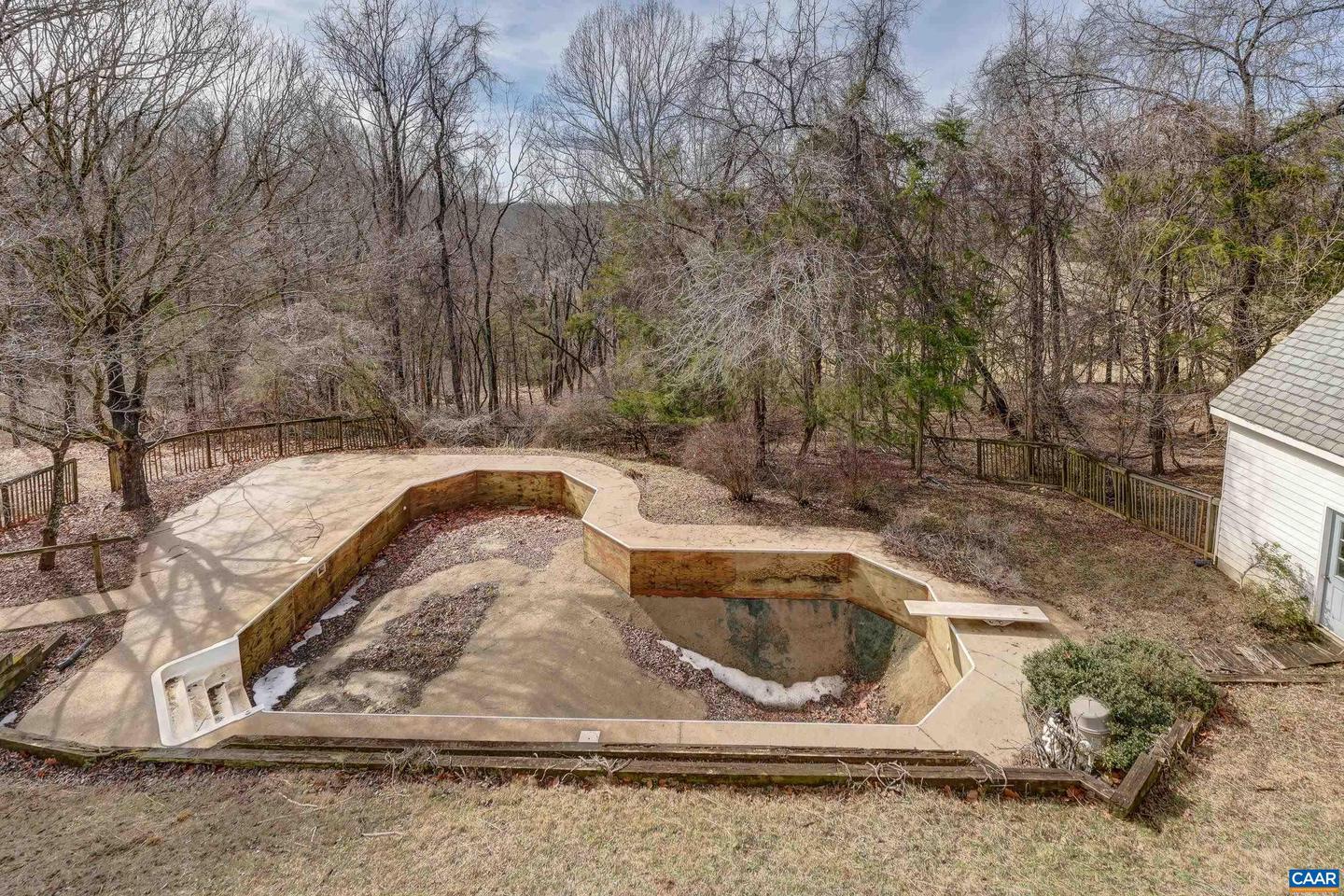 1480 STABLE LN, CHARLOTTESVILLE, Virginia 22903, 4 Bedrooms Bedrooms, ,3 BathroomsBathrooms,Residential,For sale,1480 STABLE LN,673641 MLS # 673641