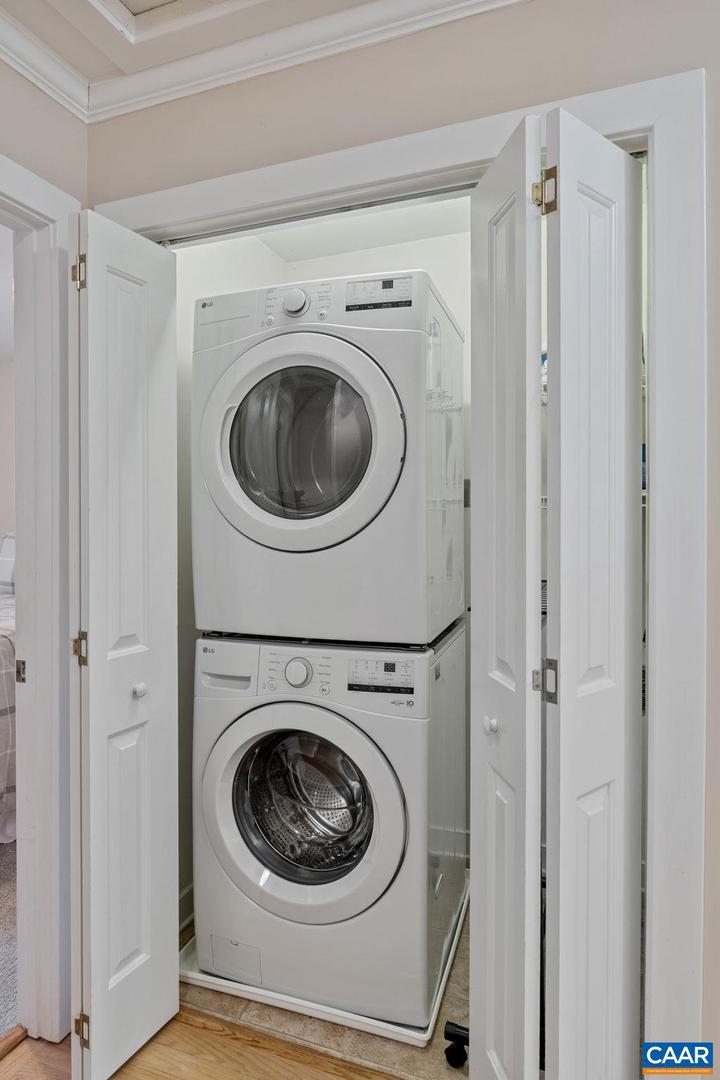 195 BROOKWOOD DR, CHARLOTTESVILLE, Virginia 22902, 4 Bedrooms Bedrooms, ,4 BathroomsBathrooms,Residential,For sale,195 BROOKWOOD DR,673643 MLS # 673643