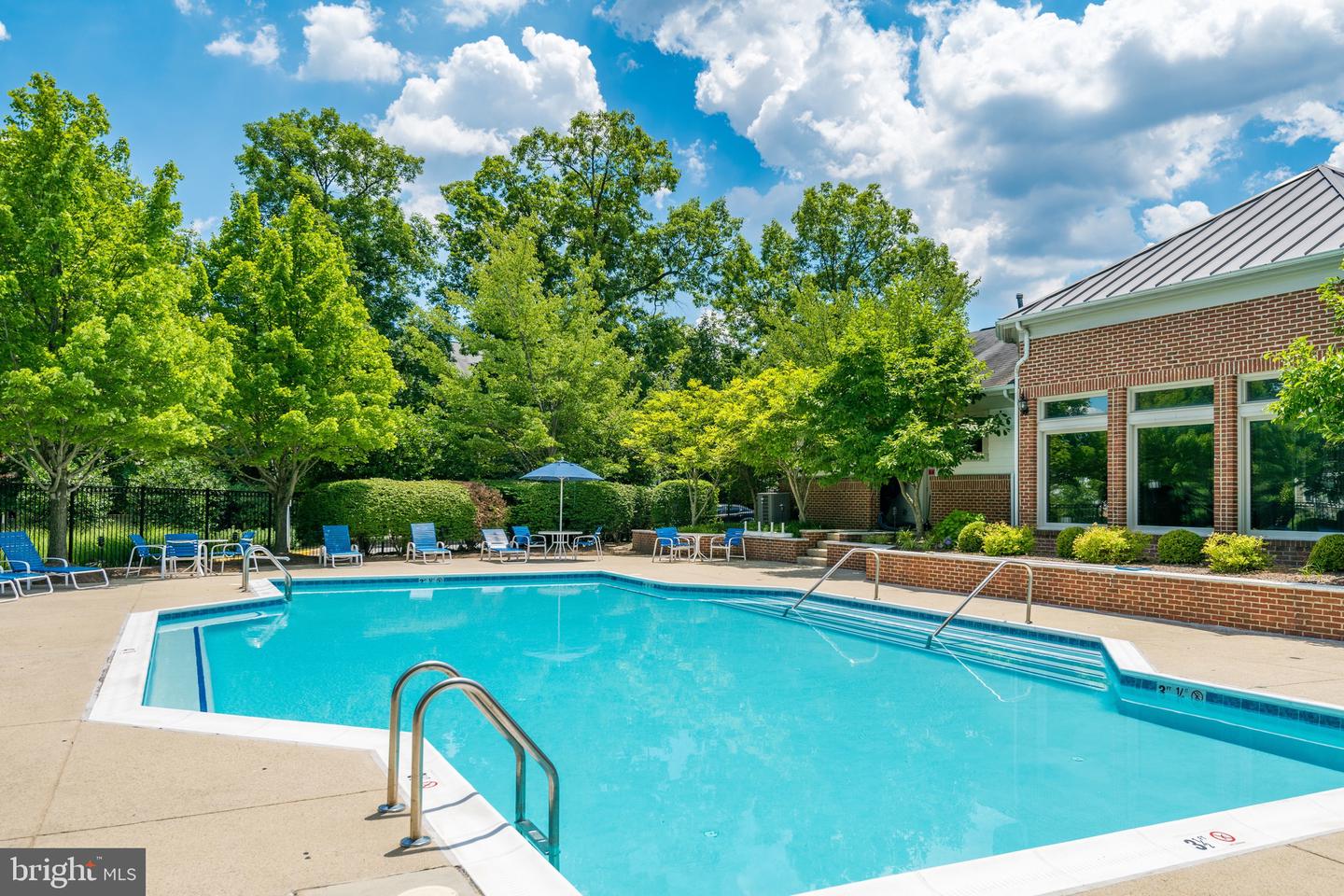 1712 LAKE SHORE CREST DR #14, RESTON, Virginia 20190, 1 Bedroom Bedrooms, ,1 BathroomBathrooms,Residential,For sale,1712 LAKE SHORE CREST DR #14,VAFX2292728 MLS # VAFX2292728