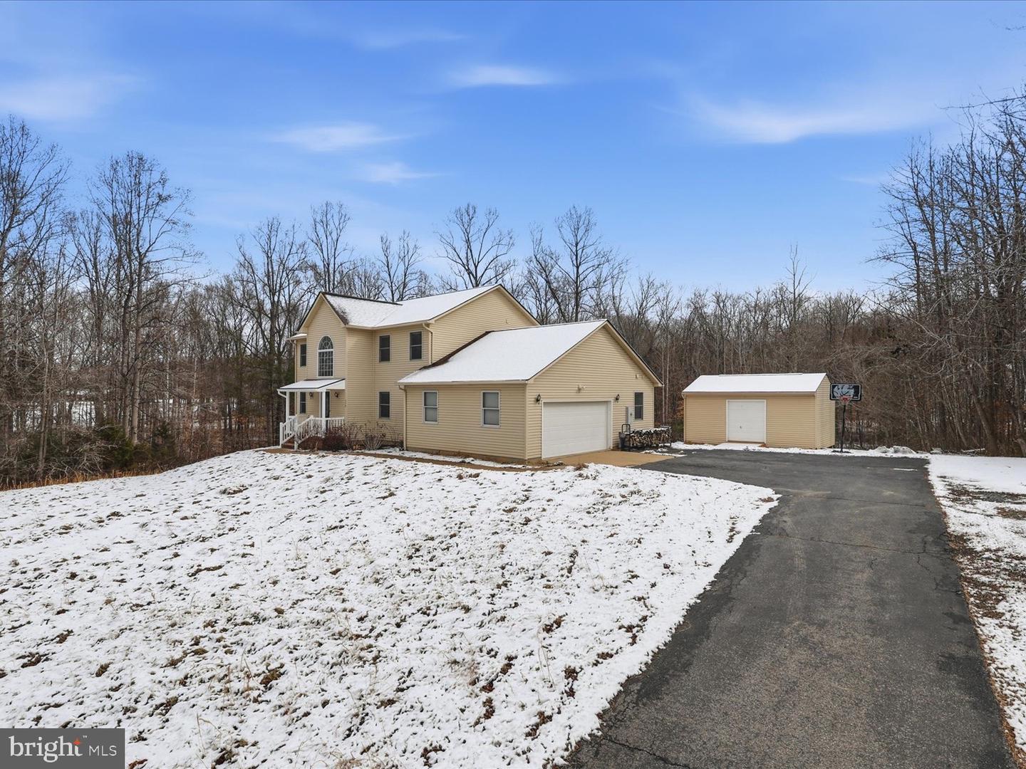 770 POPLAR RD, STAFFORD, Virginia 22556, 4 Bedrooms Bedrooms, ,2 BathroomsBathrooms,Residential,For sale,770 POPLAR RD,VAST2038588 MLS # VAST2038588