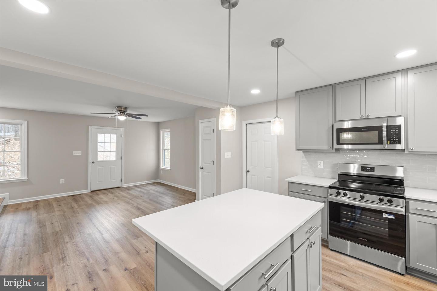 109 SYCAMORE PL, CROSS JUNCTION, Virginia 22625, 3 Bedrooms Bedrooms, ,2 BathroomsBathrooms,Residential,For sale,109 SYCAMORE PL,VAFV2037848 MLS # VAFV2037848