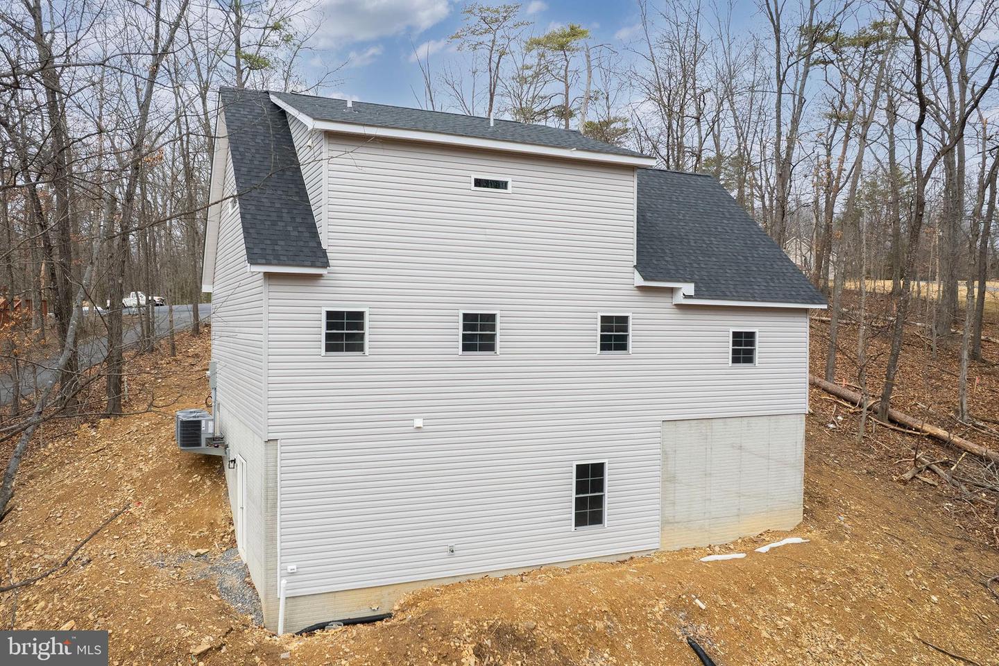 109 SYCAMORE PL, CROSS JUNCTION, Virginia 22625, 3 Bedrooms Bedrooms, ,2 BathroomsBathrooms,Residential,For sale,109 SYCAMORE PL,VAFV2037848 MLS # VAFV2037848