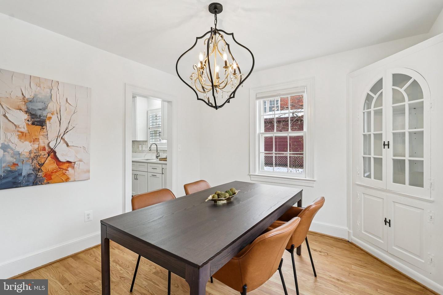 2719 N LEXINGTON ST, ARLINGTON, Virginia 22207, 3 Bedrooms Bedrooms, ,2 BathroomsBathrooms,Residential,For sale,2719 N LEXINGTON ST,VAAR2065988 MLS # VAAR2065988