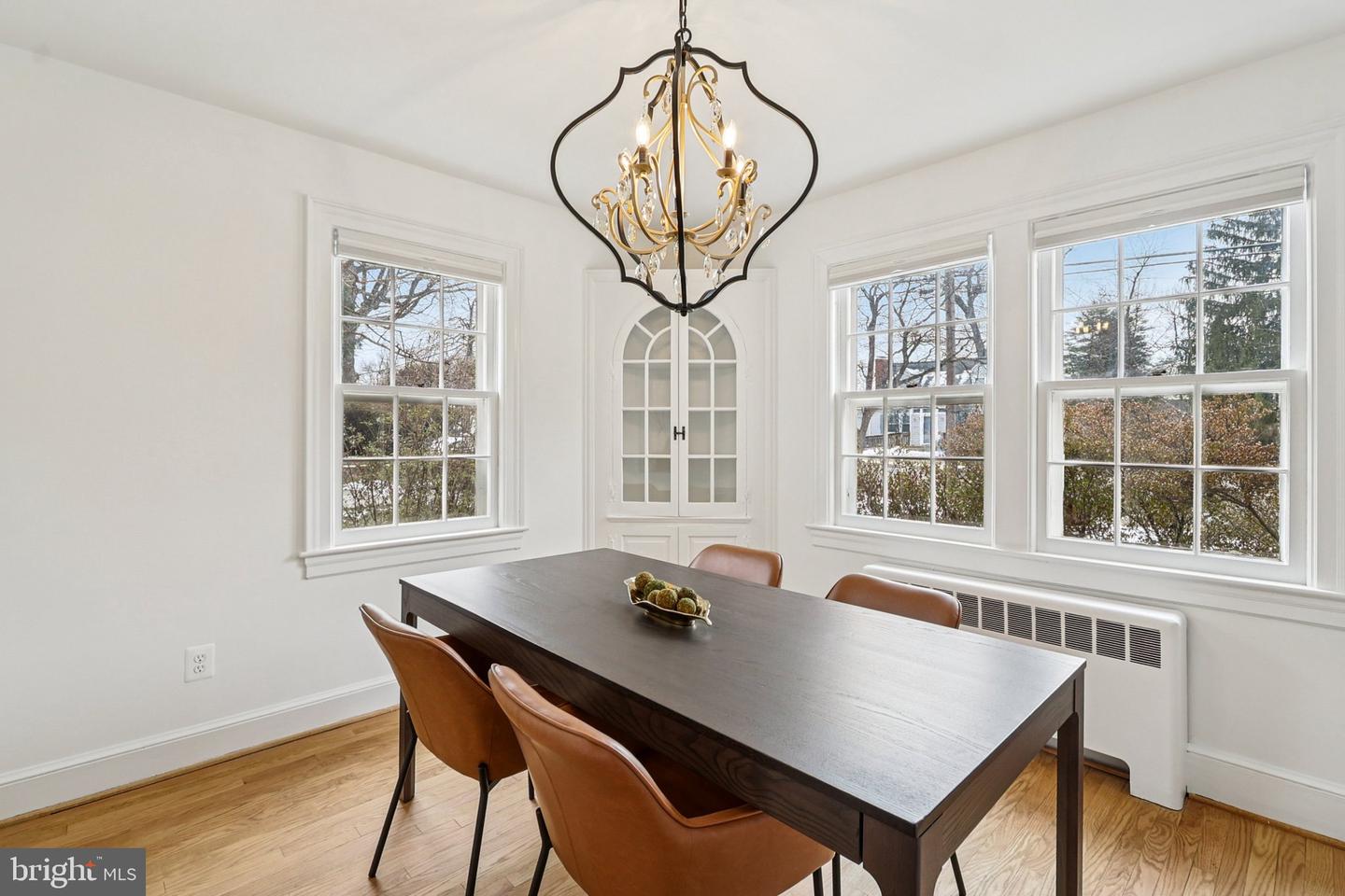 2719 N LEXINGTON ST, ARLINGTON, Virginia 22207, 3 Bedrooms Bedrooms, ,2 BathroomsBathrooms,Residential,For sale,2719 N LEXINGTON ST,VAAR2065988 MLS # VAAR2065988