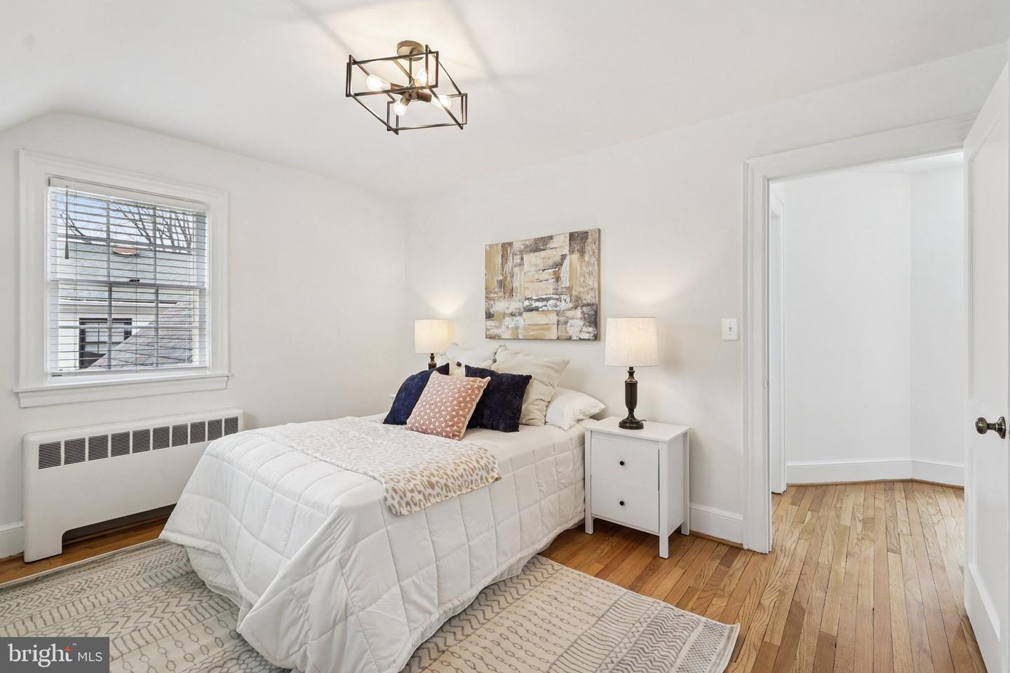 2719 N LEXINGTON ST, ARLINGTON, Virginia 22207, 3 Bedrooms Bedrooms, ,2 BathroomsBathrooms,Residential,For sale,2719 N LEXINGTON ST,VAAR2065988 MLS # VAAR2065988