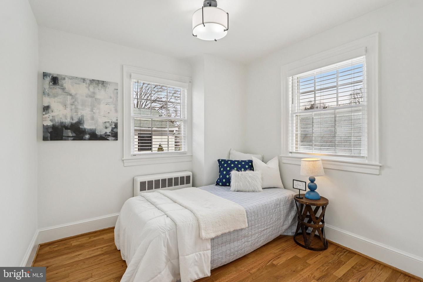 2719 N LEXINGTON ST, ARLINGTON, Virginia 22207, 3 Bedrooms Bedrooms, ,2 BathroomsBathrooms,Residential,For sale,2719 N LEXINGTON ST,VAAR2065988 MLS # VAAR2065988