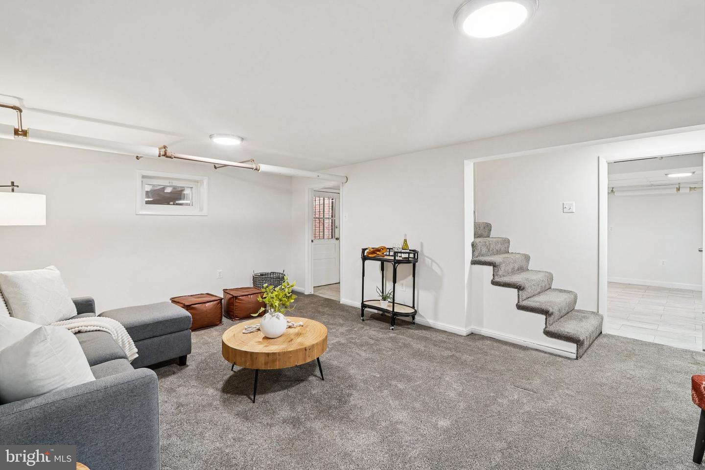 2719 N LEXINGTON ST, ARLINGTON, Virginia 22207, 3 Bedrooms Bedrooms, ,2 BathroomsBathrooms,Residential,For sale,2719 N LEXINGTON ST,VAAR2065988 MLS # VAAR2065988