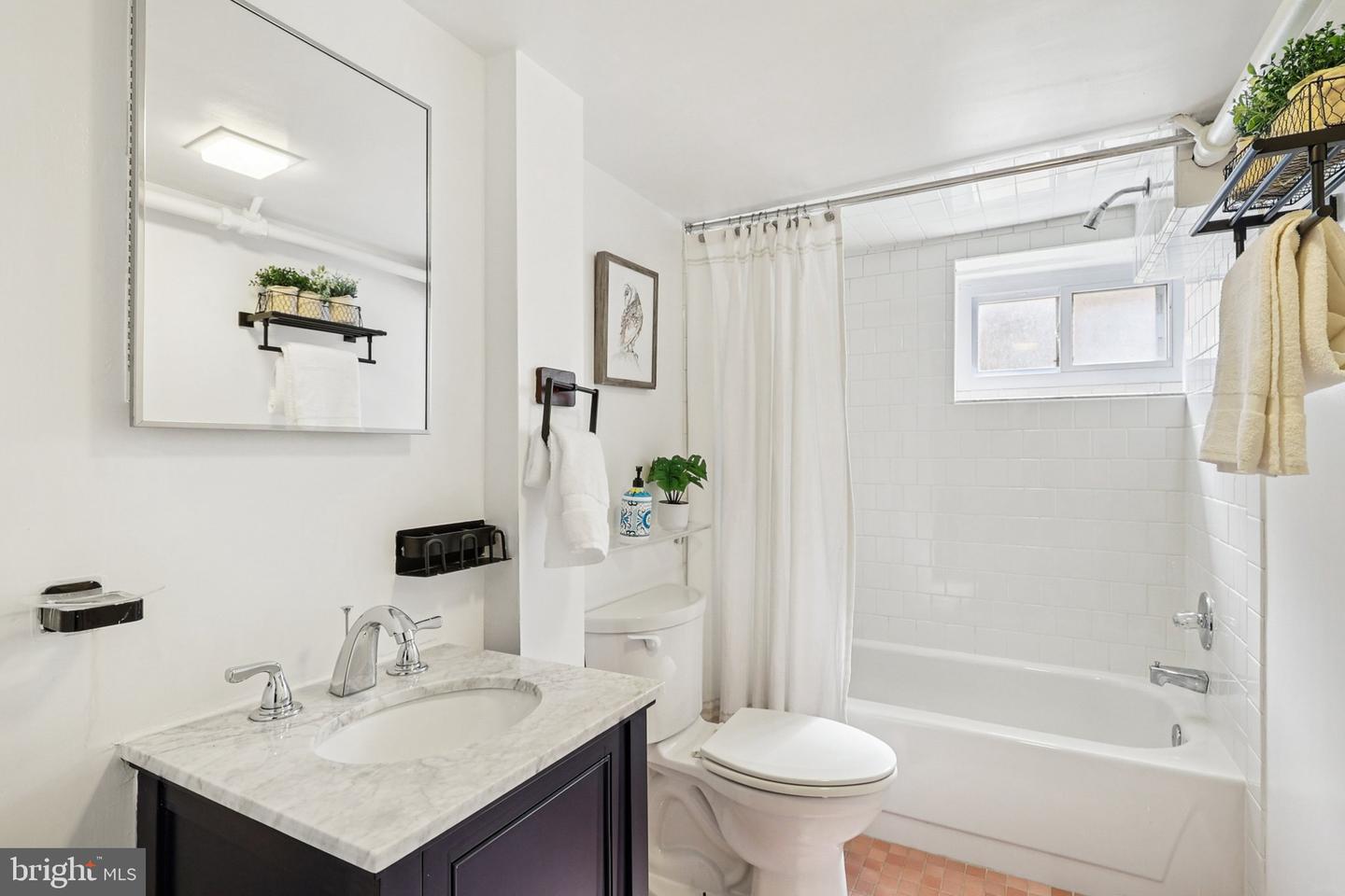 2719 N LEXINGTON ST, ARLINGTON, Virginia 22207, 3 Bedrooms Bedrooms, ,2 BathroomsBathrooms,Residential,For sale,2719 N LEXINGTON ST,VAAR2065988 MLS # VAAR2065988