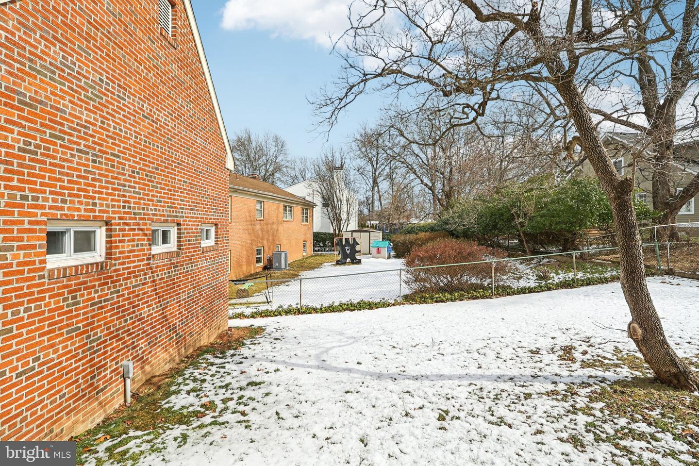 2719 N LEXINGTON ST, ARLINGTON, Virginia 22207, 3 Bedrooms Bedrooms, ,2 BathroomsBathrooms,Residential,For sale,2719 N LEXINGTON ST,VAAR2065988 MLS # VAAR2065988